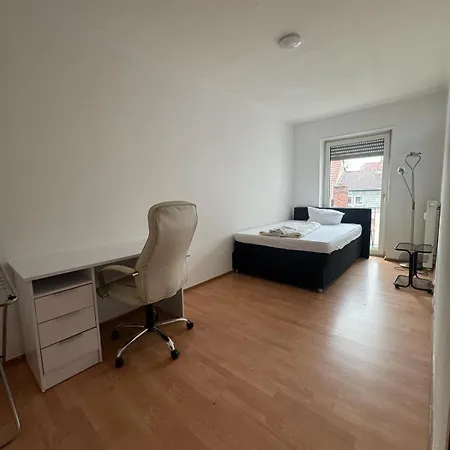 Apartment Mit 3 Schlafzimmer *