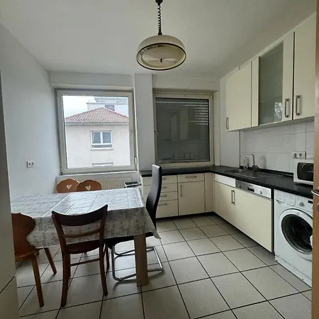 Mit 3 Schlafzimmer *